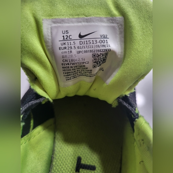 Nike Kids shoes - Picture 10 of 10